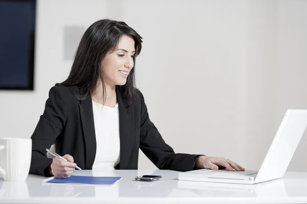 Young woman in business — Stock Photo, Image