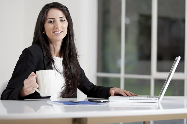 Young woman in business — Stock Photo, Image