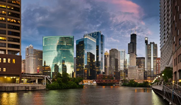 Закат в Чикаго . — стоковое фото