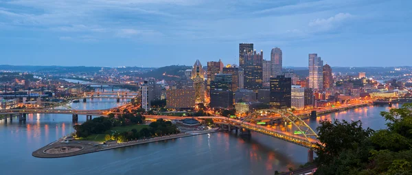 Panorama panoramę Pittsburgh. — Zdjęcie stockowe