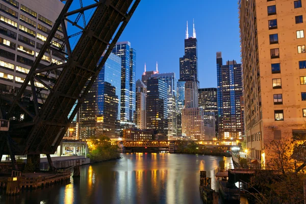 Chicago Centrum riverside. — Stockfoto