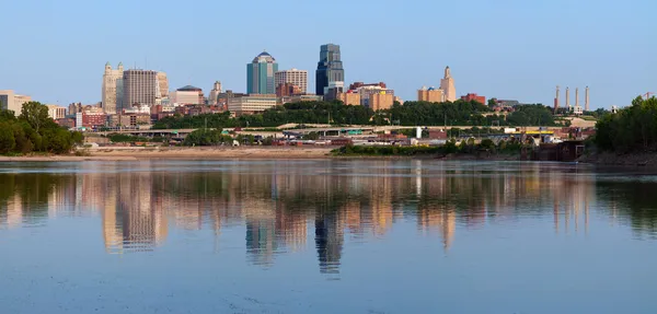 Kansas City skyline panorama. — Stok fotoğraf