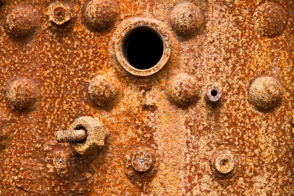 Fechar de uma caldeira a vapor enferrujada — Fotografia de Stock