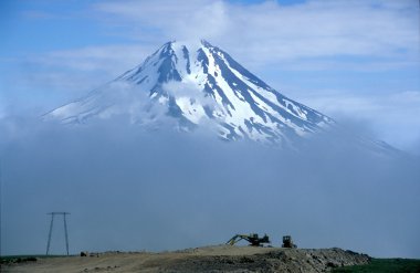 Vilyuchinsky Volcano, Kamchatka clipart
