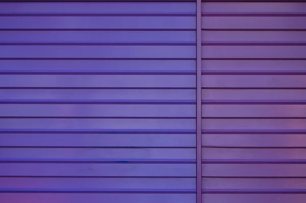 2 つの紫色の壁 — ストック写真
