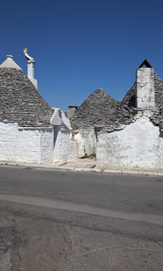 Güney İtalya'ya seyahat. Alberobello