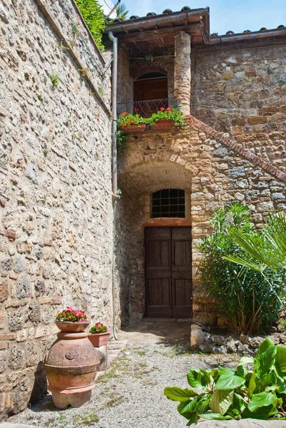 Architectural detail of San Gimignano — Stock Photo, Image