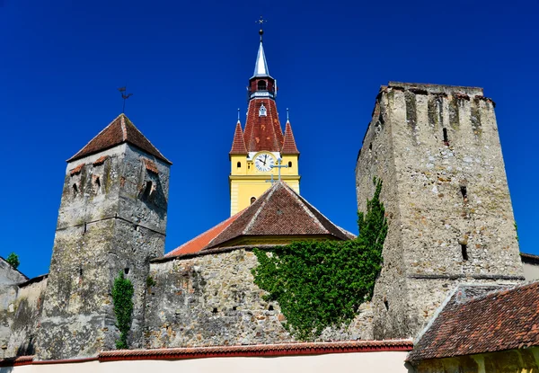 Eglise fortifiée en Transylvanie — Photo
