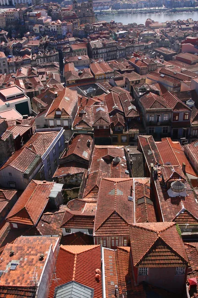 Paesaggio del tetto in Oporto, Portogallo — Foto Stock