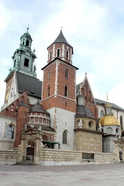 Wawel-kathedraal op de heuvel wawel, krakow — Stockfoto