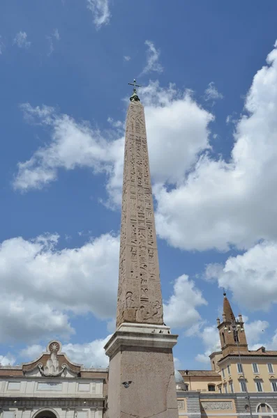 Obelisco in Piazza del Popolo, Roma, Italia — Foto Stock