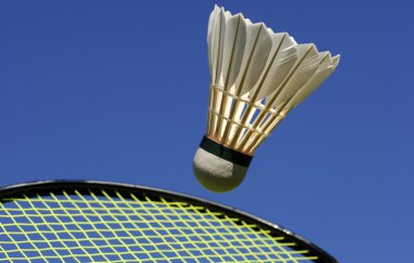 Badminton oynamak