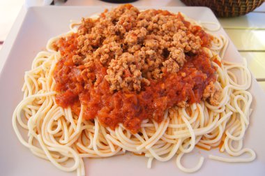 Spagetti Bolonez