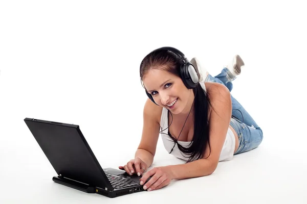 Gyönyörű fiatal nő laptop — Stock Fotó