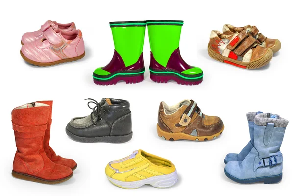 孤立した子供の靴のコレクション — ストック写真