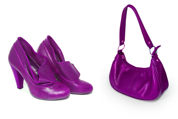 Zapatos de mujer y un bolso aislado —  Fotos de Stock