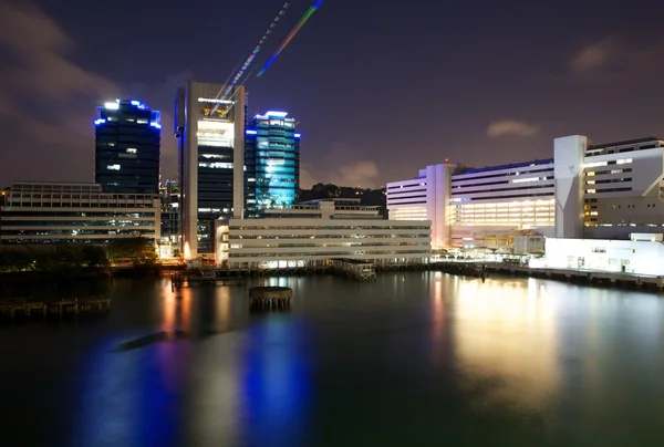 Singapur-Stadt bei Nacht Stockbild
