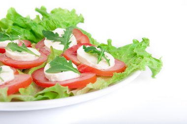 Caprese salatası