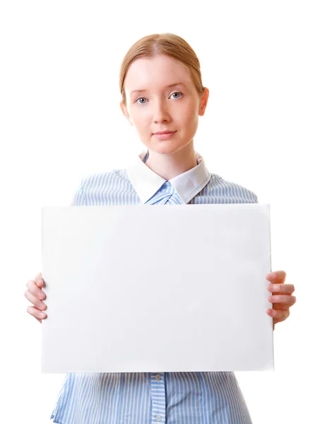 Mujer sosteniendo papel de muestra en blanco —  Fotos de Stock