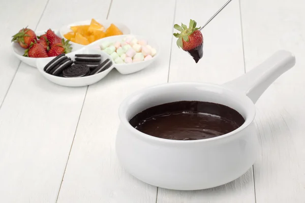 Chocolate mergulhado — Fotografia de Stock