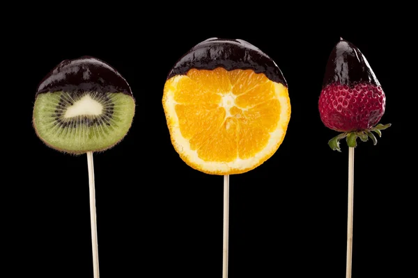 Frutas com molho de chocolate — Fotografia de Stock