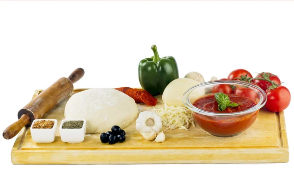 Conjunto completo de ingredientes para pizza caseira — Fotografia de Stock