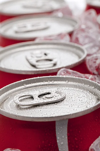 Line of pop cans — Stock Photo, Image