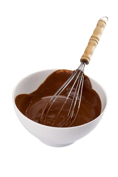 Misturando chocolate na tigela — Fotografia de Stock
