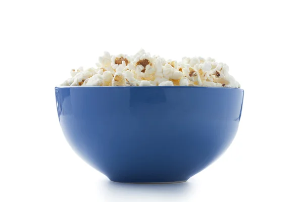 Blaue Schüssel Popcorn — Stockfoto