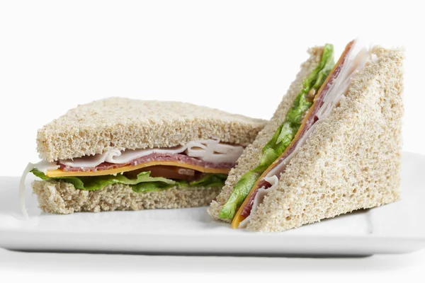 Klubové sendviče na talíři — Stock fotografie