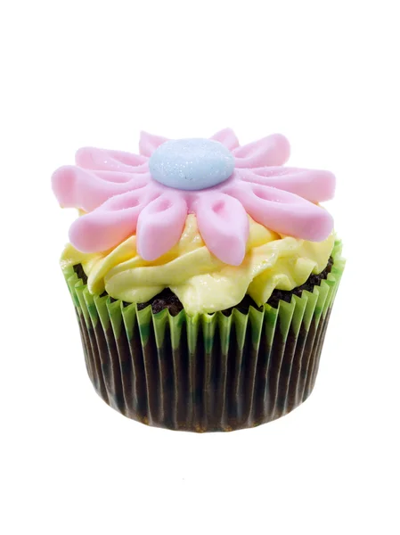 Schokoladen-Cupcake mit Blumenbonbons — Stockfoto