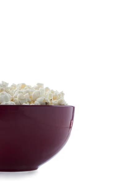 Röd skål popcorn — Stockfoto