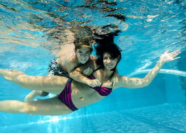Met moeder duiken — Stockfoto