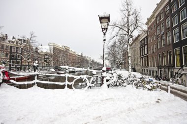 Hollanda 'da Karlı Amsterdam