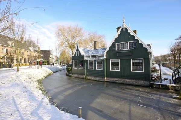 Typická holandská zimní v Nizozemsku — Stock fotografie
