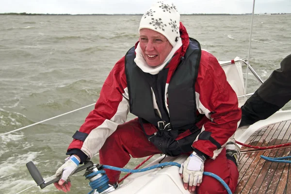A munka során a vitorlás verseny, a hollandiai tengerész — Stock Fotó
