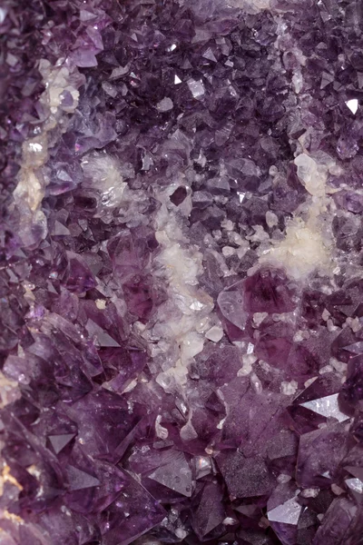 Gyönyörű Ametiszt kristály háttér — Stock Fotó