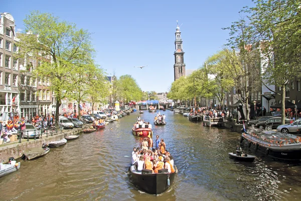 Koninginnedag in amsterdam Nederland op 30 april 2012. — Stockfoto