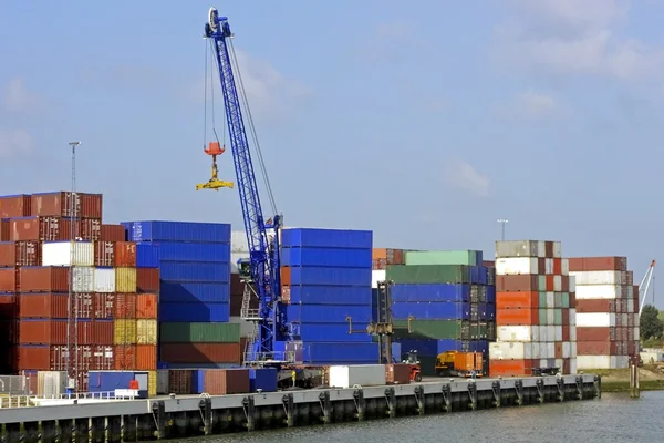 Contenitori di carico in porto da Rotterdam Paesi Bassi — Foto Stock