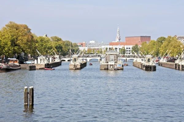 Cityscenic z Amsterdamu w Holandii — Zdjęcie stockowe