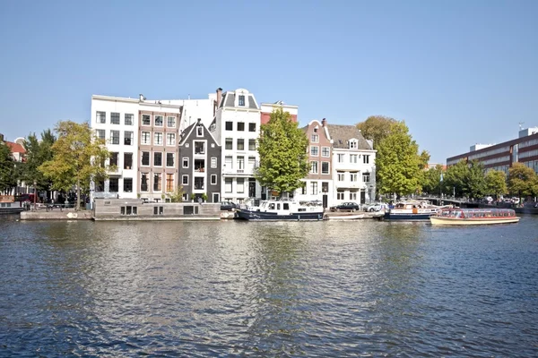Amsterdam cityscenic i Nederländerna — Stockfoto