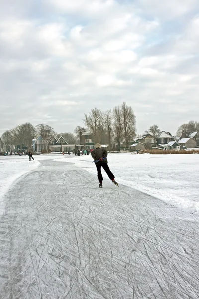 アイス スケート、田舎、オランダから — ストック写真
