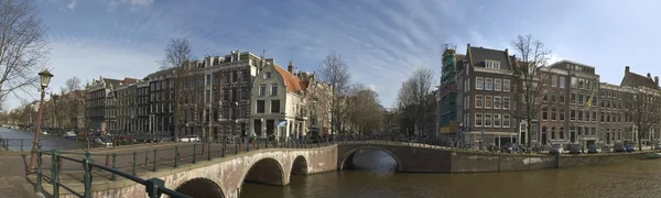 Vista panorâmica no centro da cidade de Amsterdã, na Holanda — Fotografia de Stock