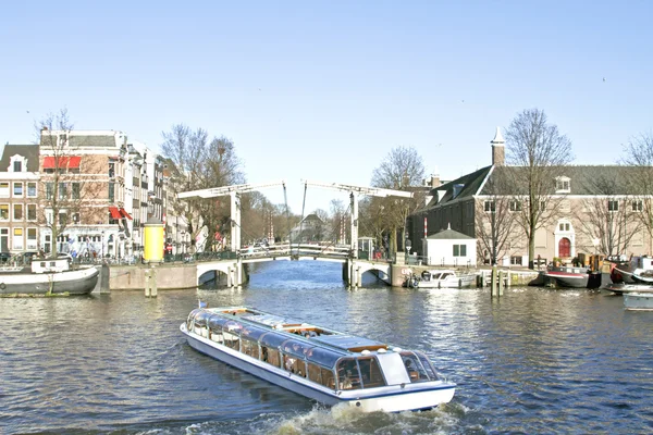 Cidade cênica de Amsterdã, na Holanda — Fotografia de Stock