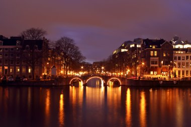 gece Amsterdam Hollanda