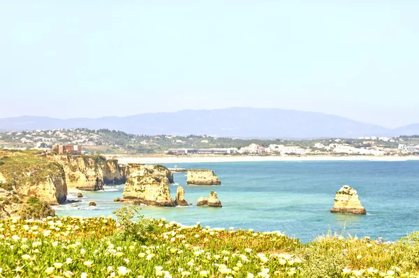 Costa sul rochosa perto de Lagos em Portugal — Fotografia de Stock