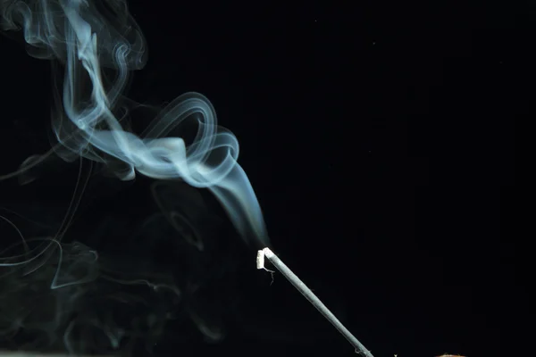 Tütsü sopa ile duman — Stok fotoğraf