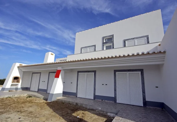 A beautiful newly built villa — Stock Photo, Image