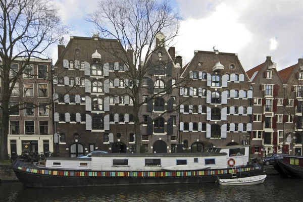 Stadtansicht von Amsterdam in den Niederlanden — Stockfoto