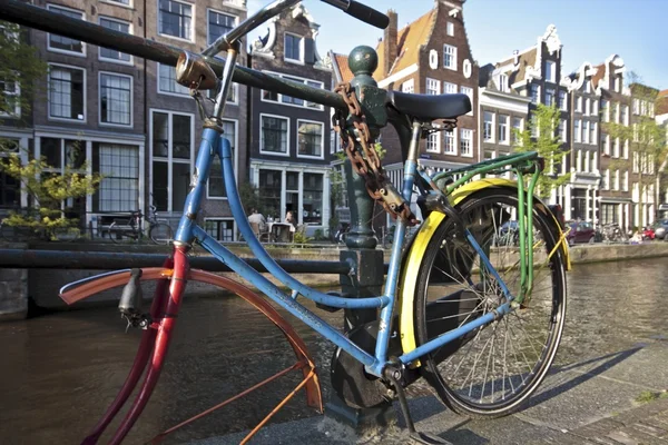 부러진된 자전거 — 스톡 사진